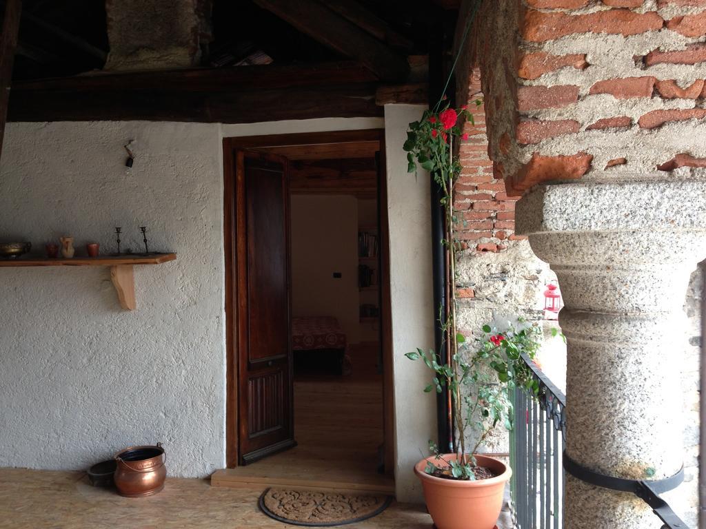 Dal Picasass House Daire Madonna Del Sasso Oda fotoğraf